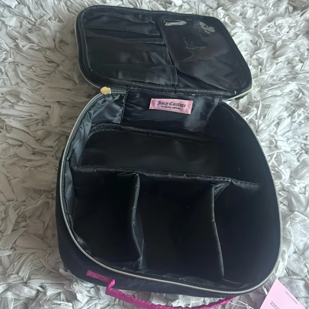 NWT Juicy Couture Makeup Cosmetic Case Bag